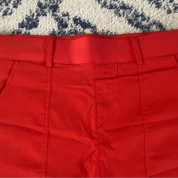 New High waisted shorts - Picture 3 of 6